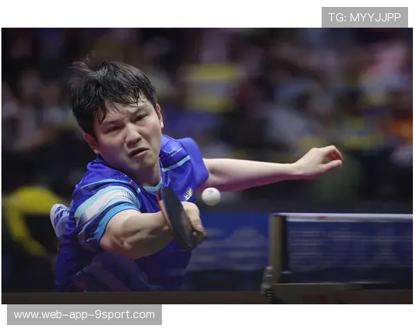 尹航点赞樊振东状态复苏，反手球技惊艳球迷，樊振东反手是世界上最强的吗